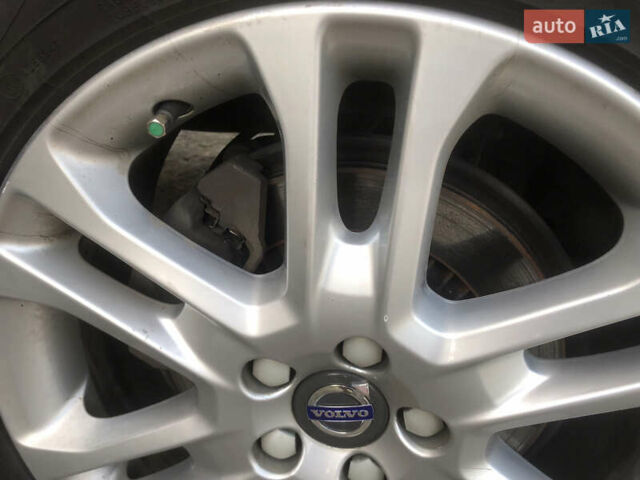 Вольво ХС70, об'ємом двигуна 2.5 л та пробігом 270 тис. км за 17000 $, фото 6 на Automoto.ua