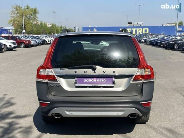 Вольво ХС70, объемом двигателя 2 л и пробегом 131 тыс. км за 17400 $, фото 5 на Automoto.ua