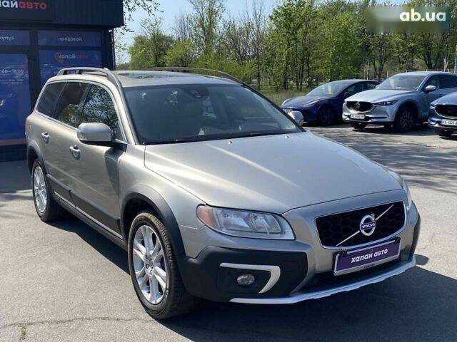 Вольво ХС70, объемом двигателя 2 л и пробегом 131 тыс. км за 17400 $, фото 2 на Automoto.ua