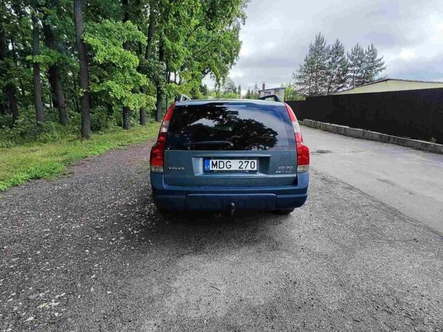 Серый Вольво ХС70, объемом двигателя 2.5 л и пробегом 296 тыс. км за 3900 $, фото 7 на Automoto.ua