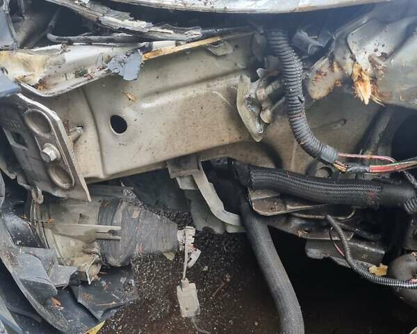 Серый Вольво ХС70, объемом двигателя 2.4 л и пробегом 566 тыс. км за 2900 $, фото 11 на Automoto.ua