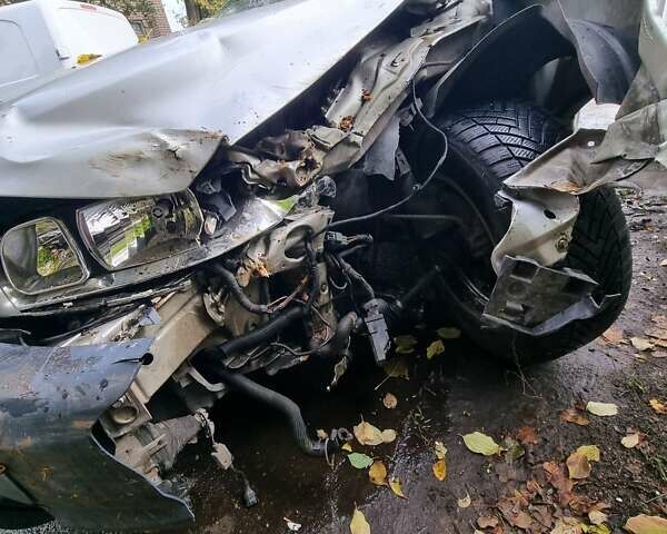 Серый Вольво ХС70, объемом двигателя 2.4 л и пробегом 566 тыс. км за 2900 $, фото 24 на Automoto.ua