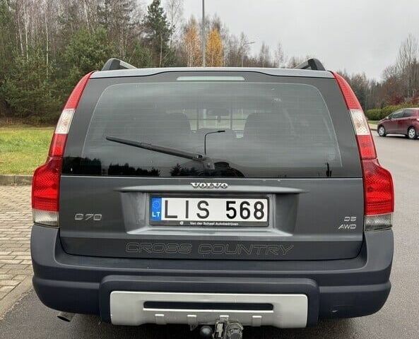 Серый Вольво ХС70, объемом двигателя 2.4 л и пробегом 300 тыс. км за 3000 $, фото 6 на Automoto.ua