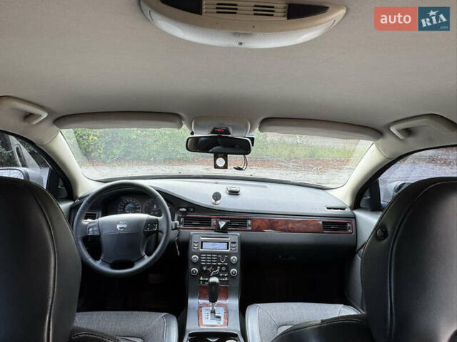 Сірий Вольво ХС70, об'ємом двигуна 3.19 л та пробігом 180 тис. км за 10600 $, фото 11 на Automoto.ua