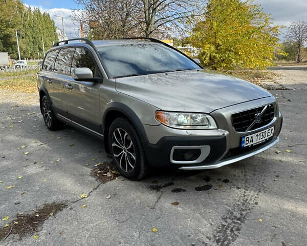 Сірий Вольво ХС70, об'ємом двигуна 3.19 л та пробігом 180 тис. км за 10600 $, фото 2 на Automoto.ua