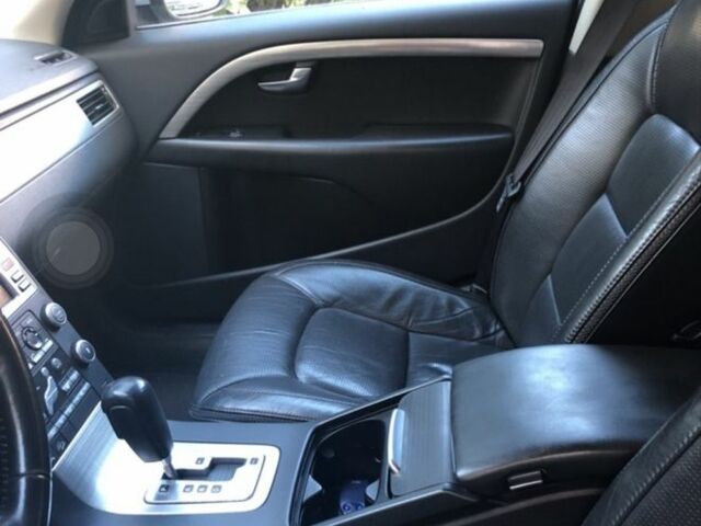 Серый Вольво ХС70, объемом двигателя 3.2 л и пробегом 125 тыс. км за 13000 $, фото 4 на Automoto.ua