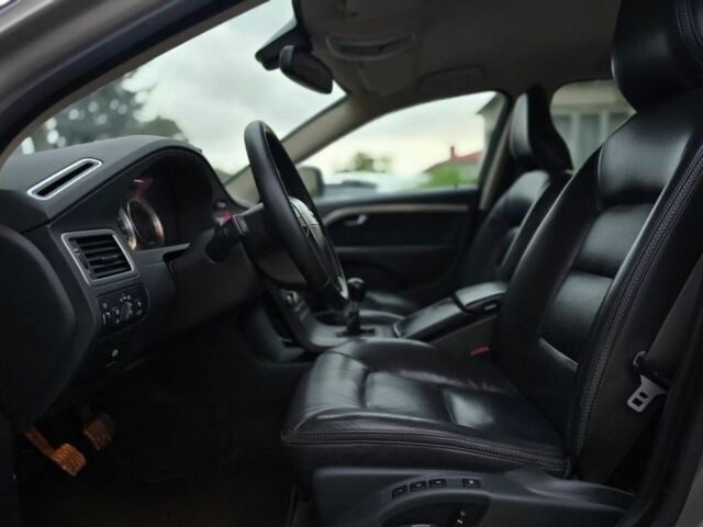 Серый Вольво ХС70, объемом двигателя 0 л и пробегом 283 тыс. км за 2900 $, фото 15 на Automoto.ua