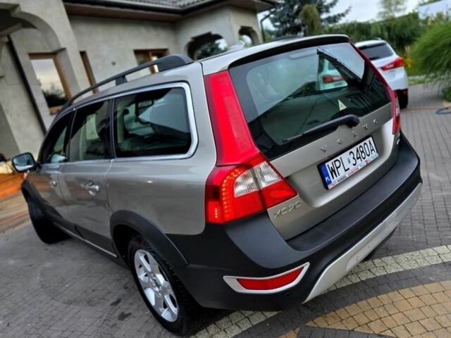 Серый Вольво ХС70, объемом двигателя 0 л и пробегом 283 тыс. км за 2900 $, фото 2 на Automoto.ua