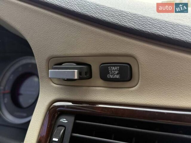 Серый Вольво ХС70, объемом двигателя 3.19 л и пробегом 208 тыс. км за 11990 $, фото 27 на Automoto.ua