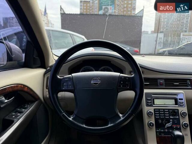 Серый Вольво ХС70, объемом двигателя 3.19 л и пробегом 208 тыс. км за 11990 $, фото 14 на Automoto.ua