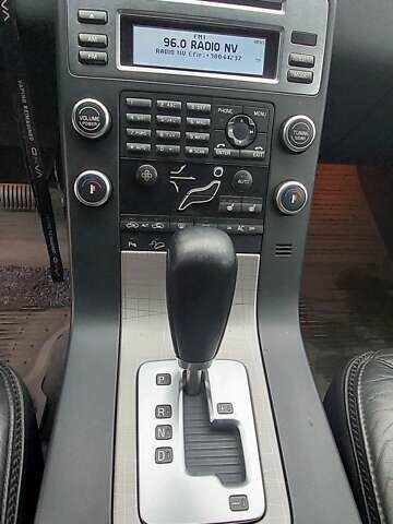 Серый Вольво ХС70, объемом двигателя 3.19 л и пробегом 265 тыс. км за 9500 $, фото 13 на Automoto.ua