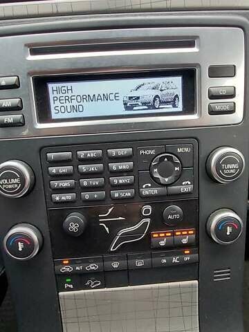 Серый Вольво ХС70, объемом двигателя 3.19 л и пробегом 265 тыс. км за 9500 $, фото 19 на Automoto.ua