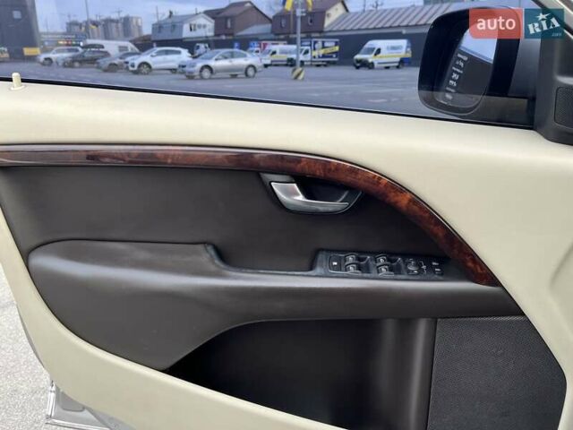 Серый Вольво ХС70, объемом двигателя 3.19 л и пробегом 208 тыс. км за 12000 $, фото 11 на Automoto.ua