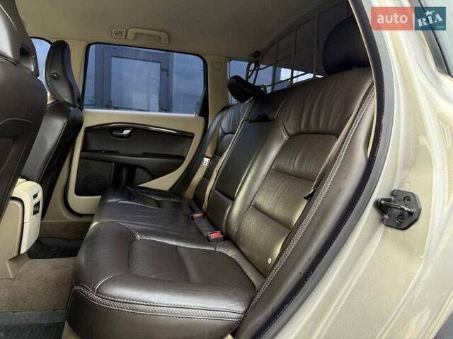 Серый Вольво ХС70, объемом двигателя 3.19 л и пробегом 208 тыс. км за 11990 $, фото 9 на Automoto.ua