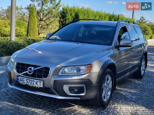 Серый Вольво ХС70, объемом двигателя 2.4 л и пробегом 250 тыс. км за 12500 $, фото 11 на Automoto.ua
