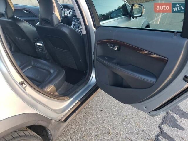 Серый Вольво ХС70, объемом двигателя 2.95 л и пробегом 273 тыс. км за 11800 $, фото 32 на Automoto.ua