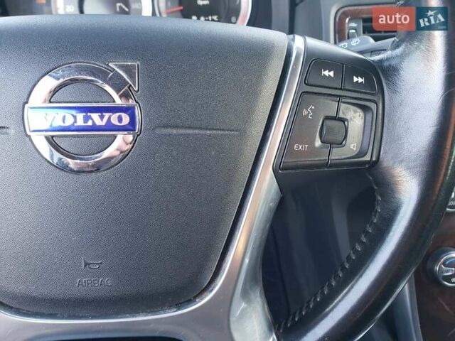 Серый Вольво ХС70, объемом двигателя 2.95 л и пробегом 273 тыс. км за 11800 $, фото 20 на Automoto.ua