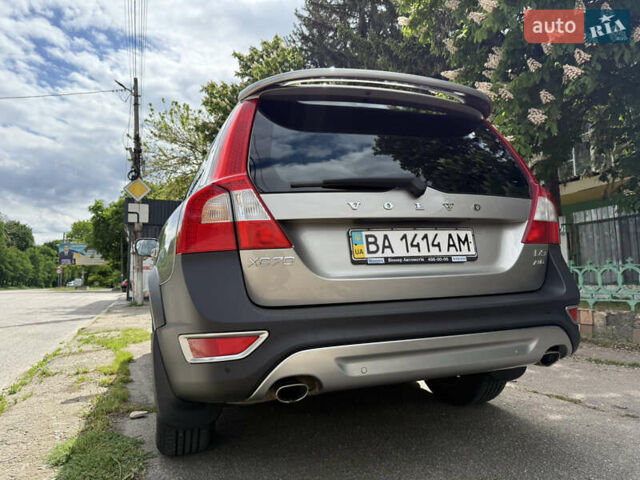 Серый Вольво ХС70, объемом двигателя 2.4 л и пробегом 218 тыс. км за 16500 $, фото 19 на Automoto.ua
