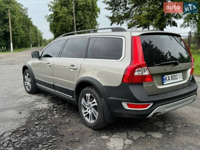 Серый Вольво ХС70, объемом двигателя 2.4 л и пробегом 397 тыс. км за 15000 $, фото 7 на Automoto.ua