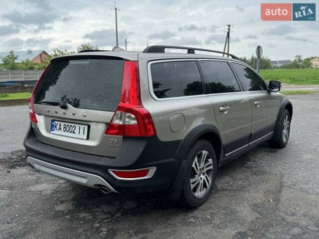 Серый Вольво ХС70, объемом двигателя 2.4 л и пробегом 397 тыс. км за 15000 $, фото 9 на Automoto.ua