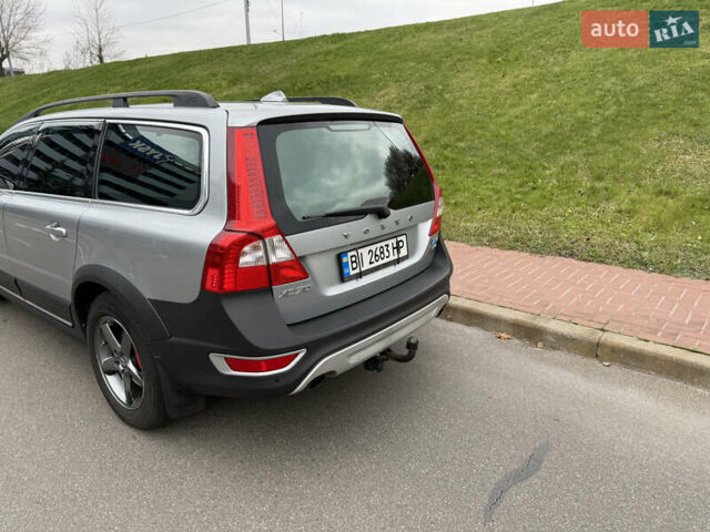 Сірий Вольво ХС70, об'ємом двигуна 2.4 л та пробігом 273 тис. км за 15500 $, фото 2 на Automoto.ua