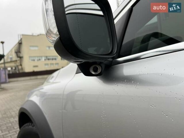 Серый Вольво ХС70, объемом двигателя 1.98 л и пробегом 250 тыс. км за 14999 $, фото 10 на Automoto.ua