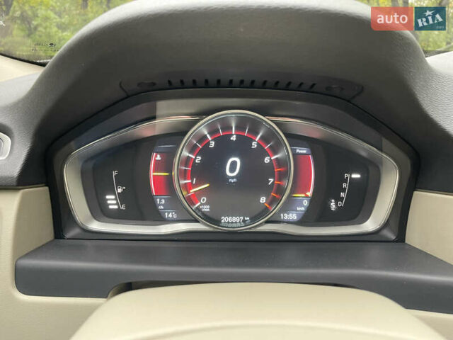 Сірий Вольво ХС70, об'ємом двигуна 3 л та пробігом 207 тис. км за 16900 $, фото 6 на Automoto.ua