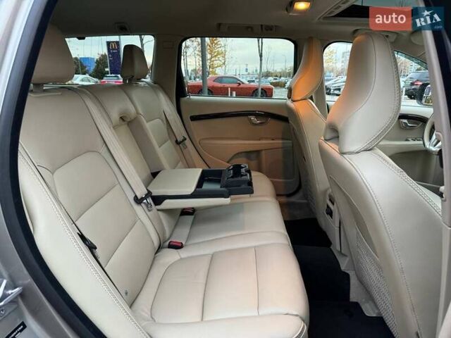 Серый Вольво ХС70, объемом двигателя 2.95 л и пробегом 206 тыс. км за 17990 $, фото 9 на Automoto.ua