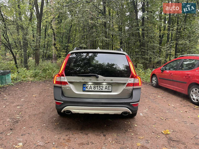 Сірий Вольво ХС70, об'ємом двигуна 3 л та пробігом 207 тис. км за 16900 $, фото 4 на Automoto.ua