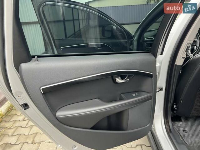 Серый Вольво ХС70, объемом двигателя 1.98 л и пробегом 250 тыс. км за 14999 $, фото 46 на Automoto.ua