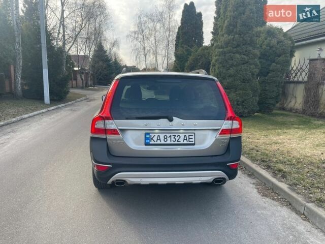 Сірий Вольво ХС70, об'ємом двигуна 3 л та пробігом 207 тис. км за 14650 $, фото 3 на Automoto.ua