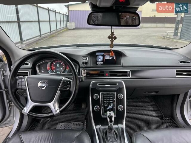 Серый Вольво ХС70, объемом двигателя 1.98 л и пробегом 250 тыс. км за 14999 $, фото 25 на Automoto.ua