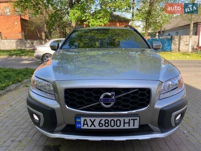 Сірий Вольво ХС70, об'ємом двигуна 2.5 л та пробігом 283 тис. км за 16500 $, фото 2 на Automoto.ua