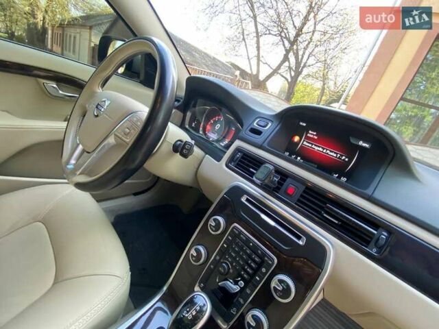 Сірий Вольво ХС70, об'ємом двигуна 2.5 л та пробігом 283 тис. км за 16500 $, фото 3 на Automoto.ua
