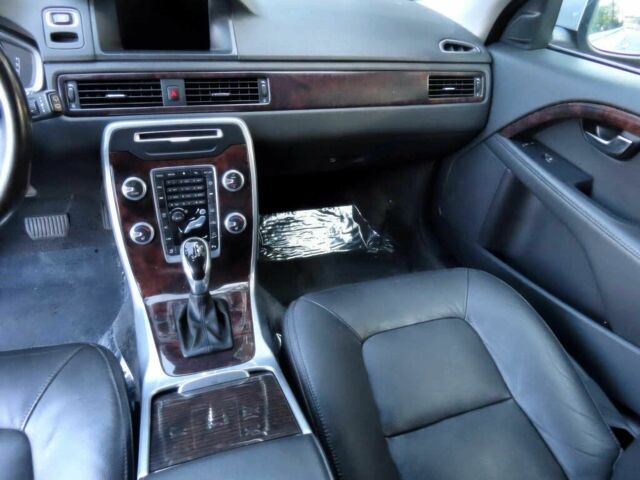 Серый Вольво ХС70, объемом двигателя 2.5 л и пробегом 72 тыс. км за 7250 $, фото 5 на Automoto.ua