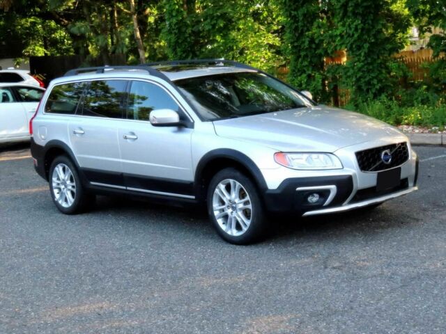 Серый Вольво ХС70, объемом двигателя 2.5 л и пробегом 72 тыс. км за 7250 $, фото 1 на Automoto.ua