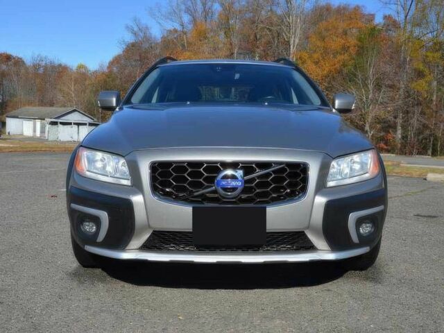 Сірий Вольво ХС70, об'ємом двигуна 2 л та пробігом 78 тис. км за 3500 $, фото 1 на Automoto.ua