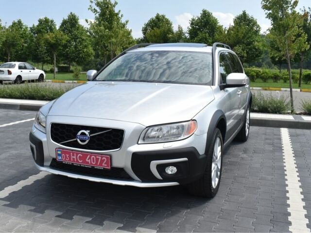 Серый Вольво ХС70, объемом двигателя 2 л и пробегом 91 тыс. км за 16900 $, фото 1 на Automoto.ua