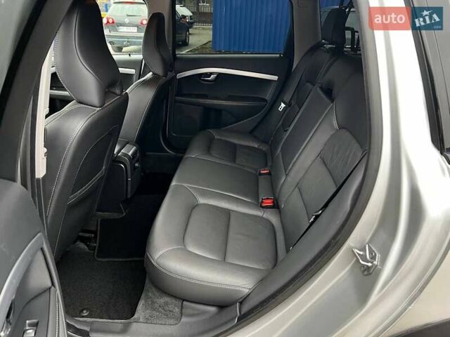 Сірий Вольво ХС70, об'ємом двигуна 2.4 л та пробігом 240 тис. км за 19700 $, фото 13 на Automoto.ua