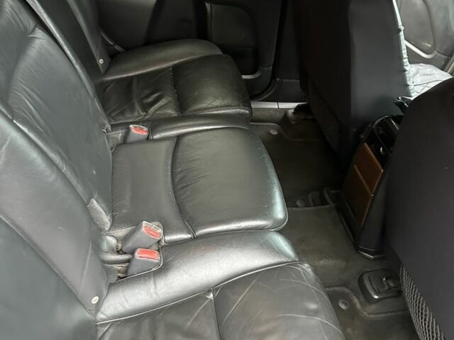 Сірий Вольво ХС70, об'ємом двигуна 2.4 л та пробігом 350 тис. км за 4800 $, фото 13 на Automoto.ua