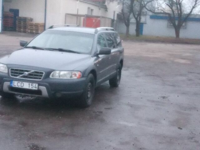 Серый Вольво ХС70, объемом двигателя 2.4 л и пробегом 423 тыс. км за 5300 $, фото 9 на Automoto.ua