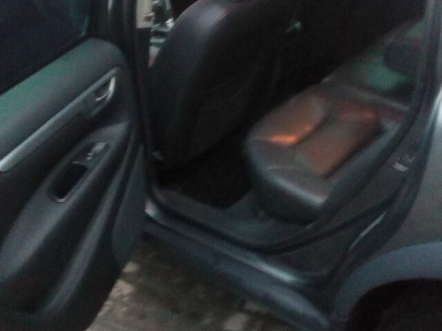 Серый Вольво ХС70, объемом двигателя 2.4 л и пробегом 423 тыс. км за 5300 $, фото 7 на Automoto.ua