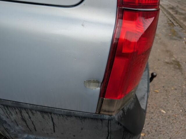 Синій Вольво ХС70, об'ємом двигуна 2.4 л та пробігом 190 тис. км за 4490 $, фото 5 на Automoto.ua