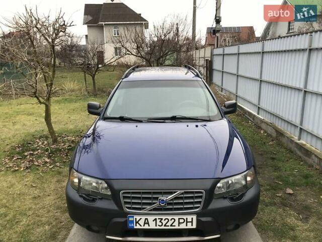 Синий Вольво ХС70, объемом двигателя 2.4 л и пробегом 220 тыс. км за 10000 $, фото 5 на Automoto.ua