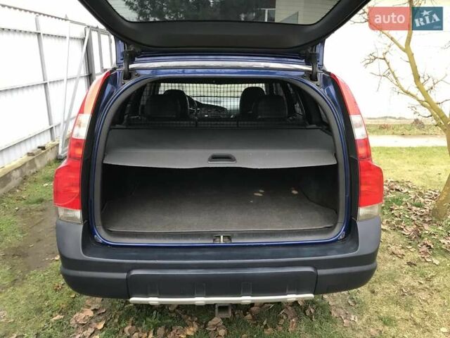 Синий Вольво ХС70, объемом двигателя 2.4 л и пробегом 220 тыс. км за 10000 $, фото 20 на Automoto.ua