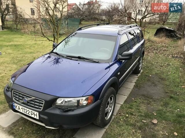 Синий Вольво ХС70, объемом двигателя 2.4 л и пробегом 220 тыс. км за 10000 $, фото 2 на Automoto.ua