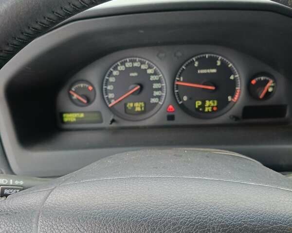 Синий Вольво ХС70, объемом двигателя 2.4 л и пробегом 282 тыс. км за 5781 $, фото 6 на Automoto.ua