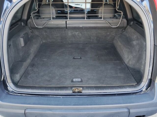 Синий Вольво ХС70, объемом двигателя 2.4 л и пробегом 470 тыс. км за 3200 $, фото 11 на Automoto.ua