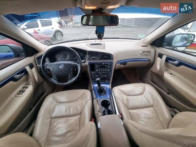 Синий Вольво ХС70, объемом двигателя 2.4 л и пробегом 330 тыс. км за 11499 $, фото 21 на Automoto.ua