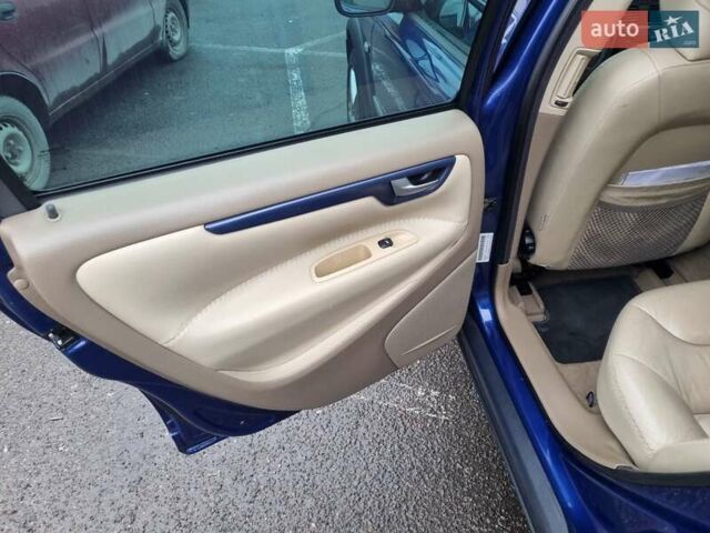 Синий Вольво ХС70, объемом двигателя 2.4 л и пробегом 330 тыс. км за 11499 $, фото 17 на Automoto.ua